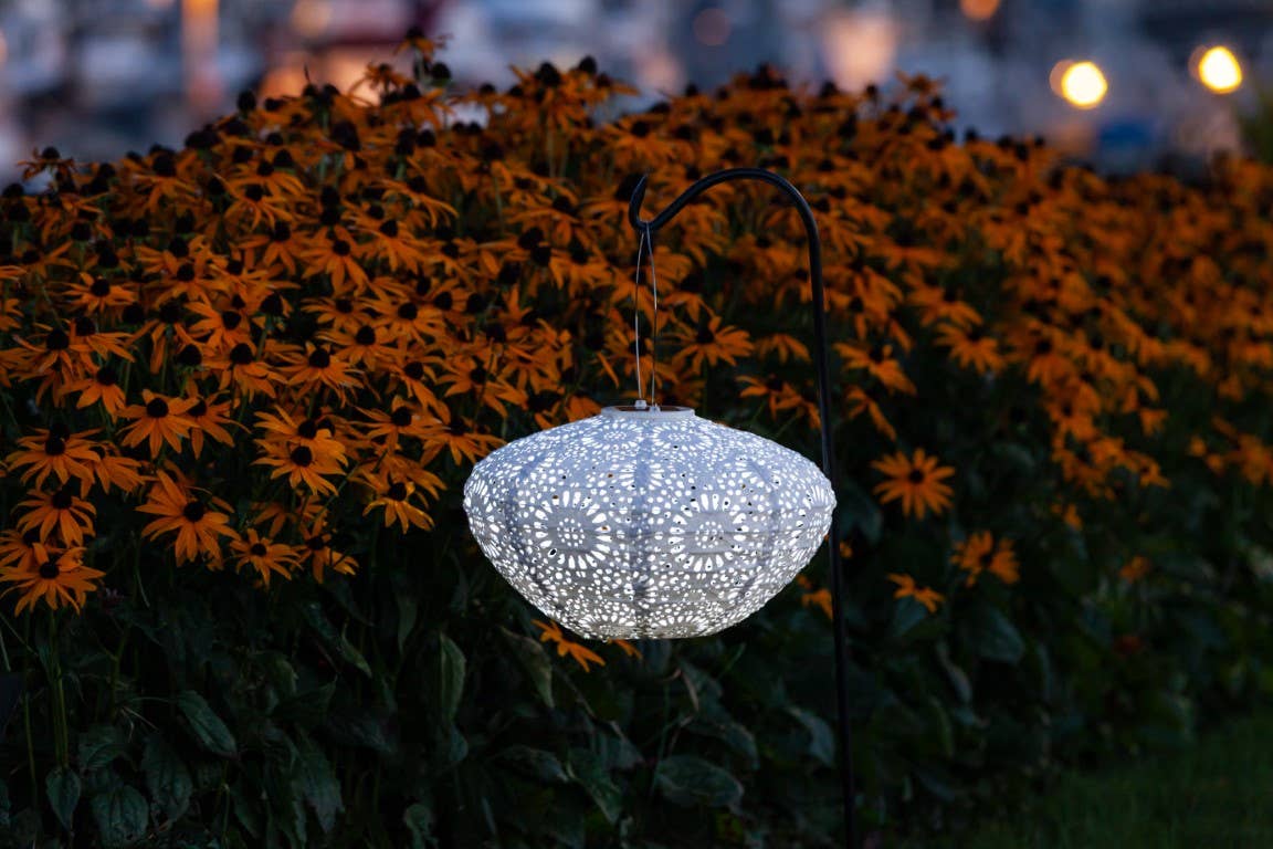 Stella Crown Chantilly Lace Solar Lantern - Porcelain