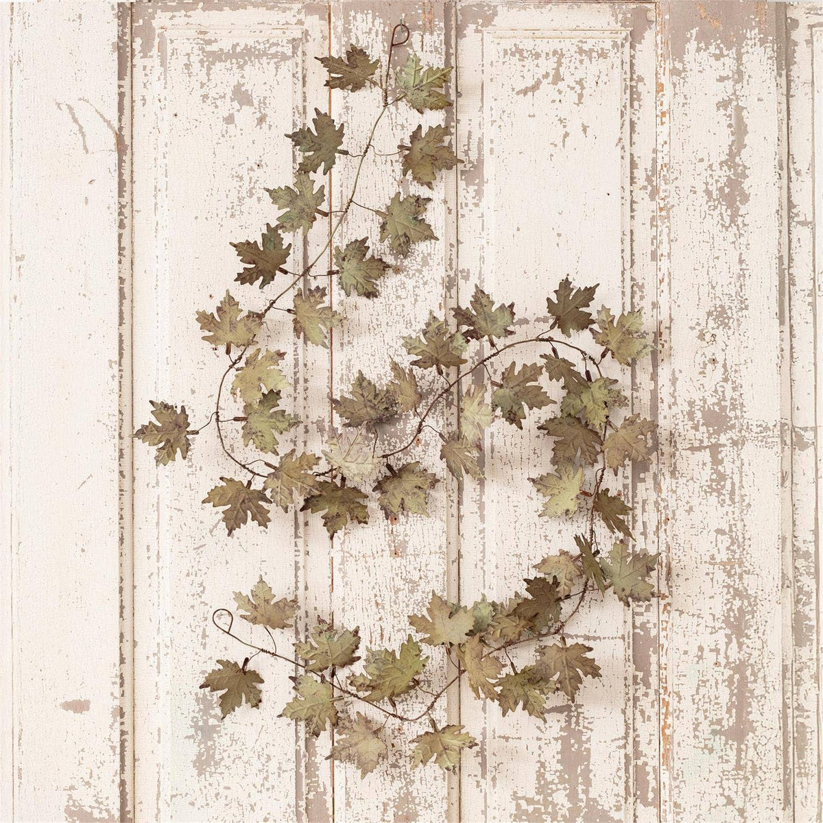 Garland - Distressed Maple Leaves