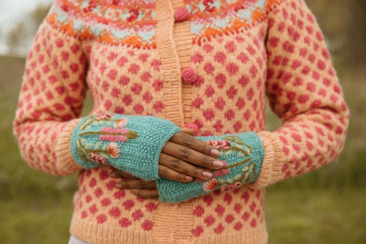 Meadow Handwarmer