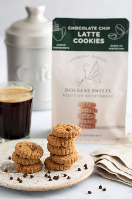 Latte Chocolate Chip Shortbread – Coffee & Chocolate