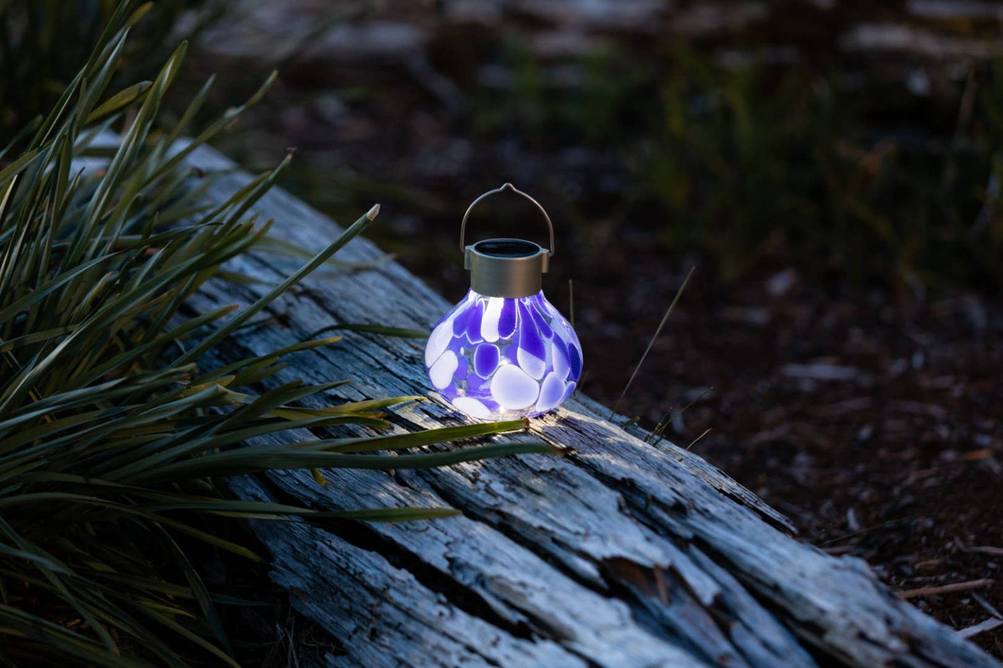 'Periwinkle' Tea Lantern - Glass Outdoor Solar Lantern