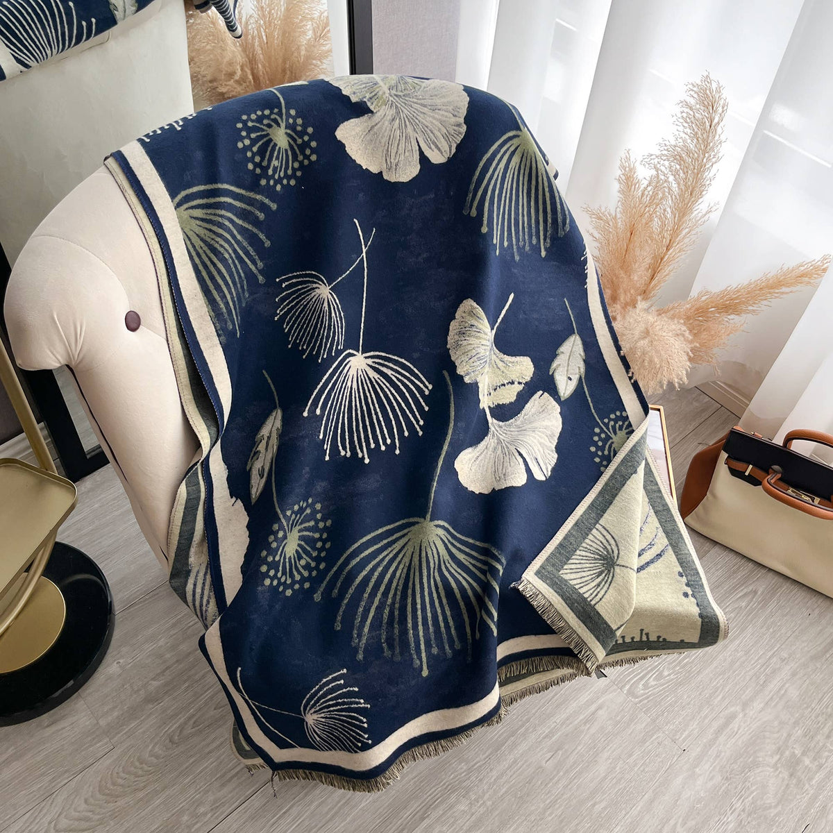 Navy / Cream  Wrap