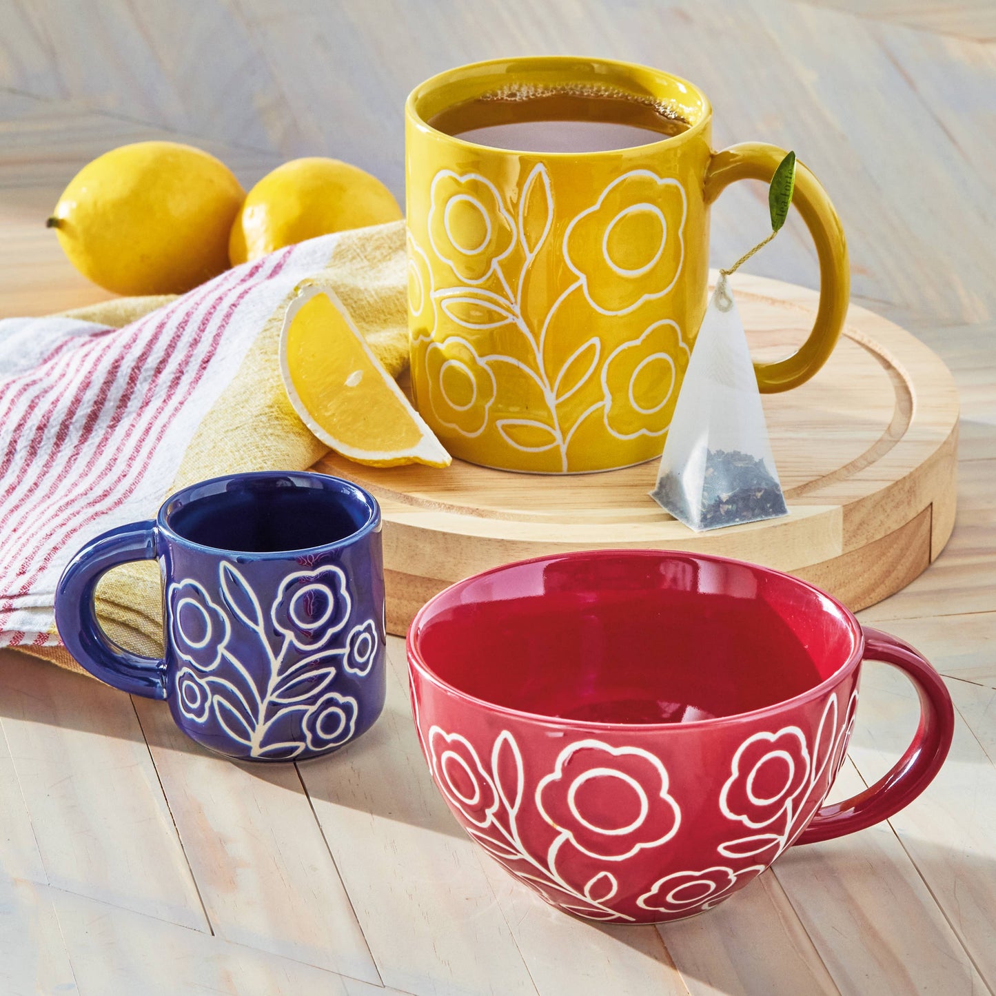 Zoey Flower Mug Yellow Stoneware