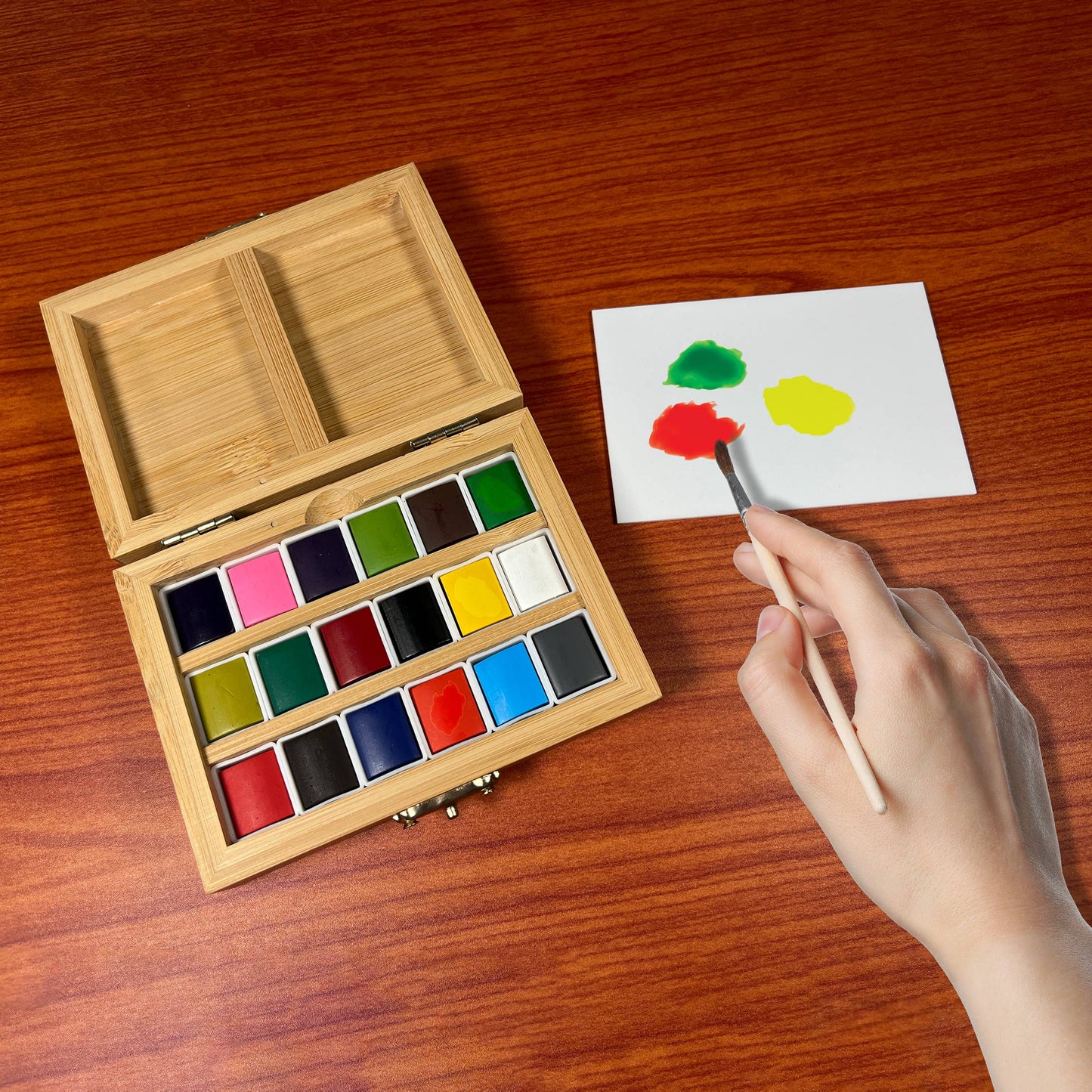 Watercolor Set - Eco-Friendly Bamboo Box - 18 Colors