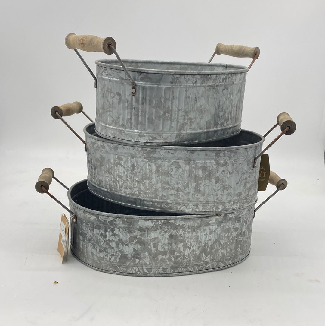 Willow Group Galvanized Tub with Wood Handles