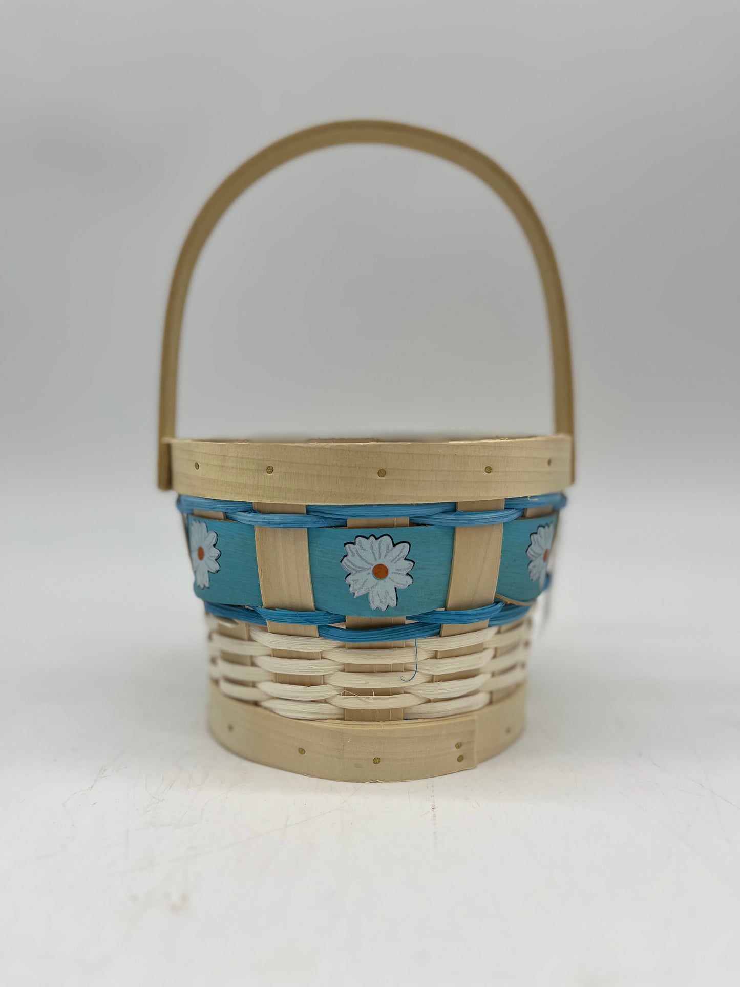 Round Chipwood Basket w/ Handle